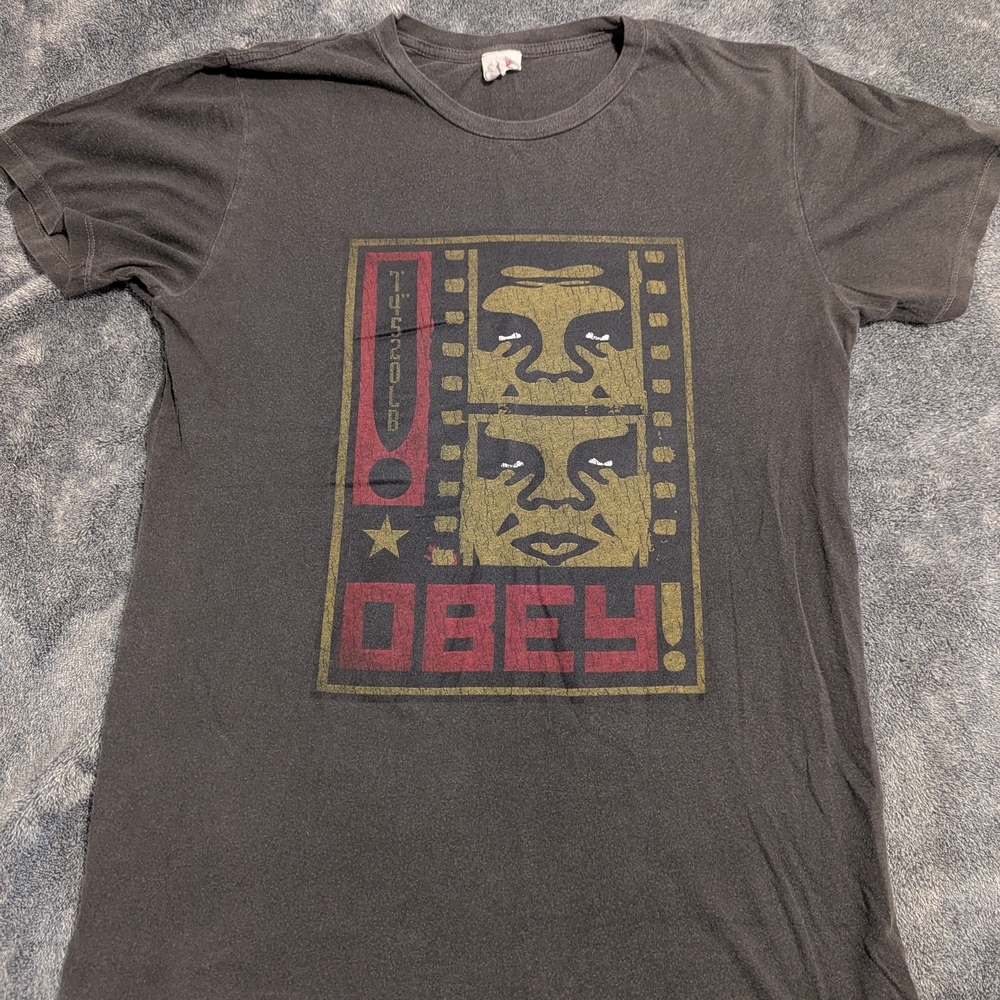 Obey 2004 Men's Charcoal Tee with Graphic Print
